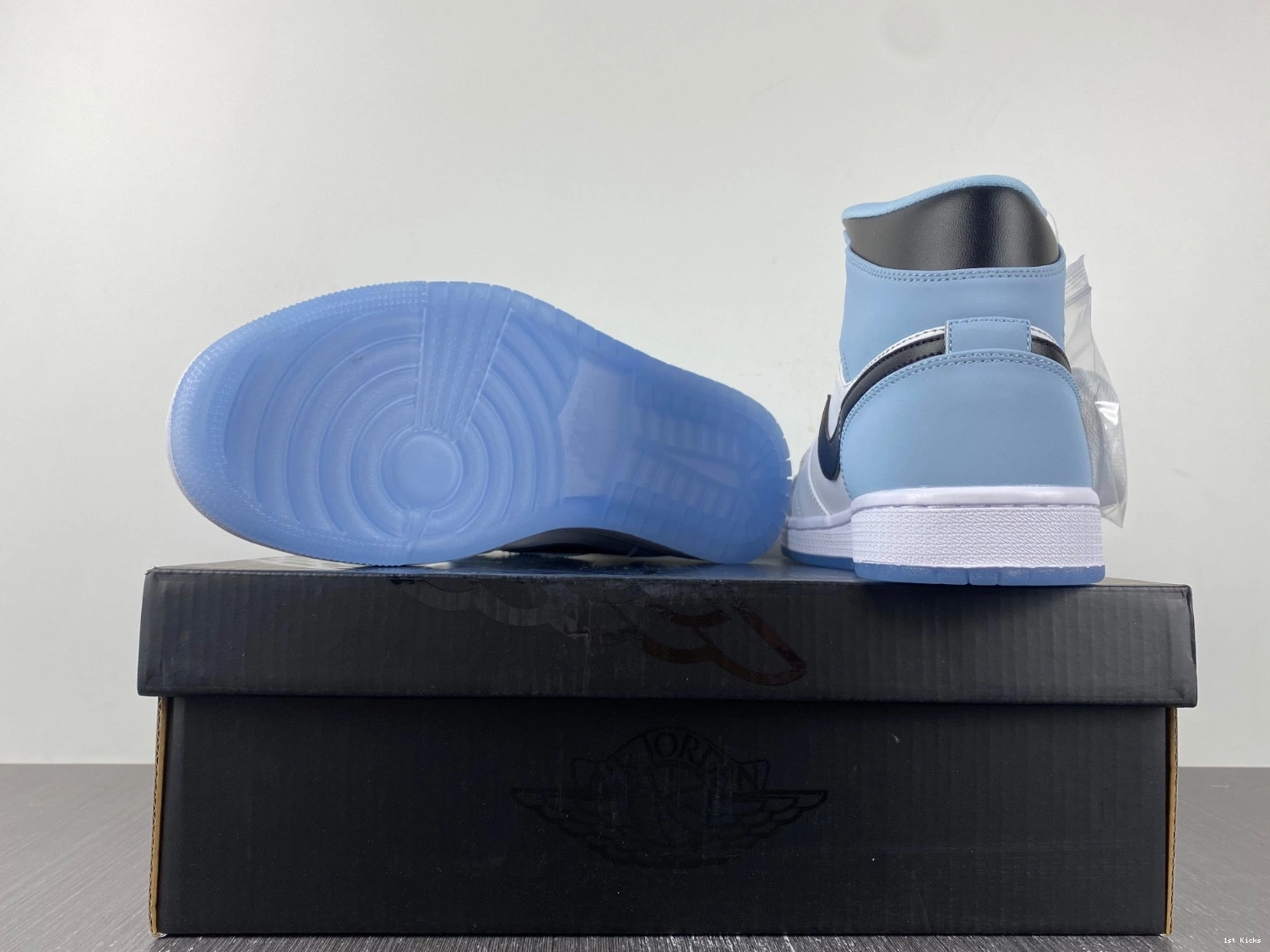 Mid DV1308-104 - Ice Blue SE (2023) Jordan 1 0930